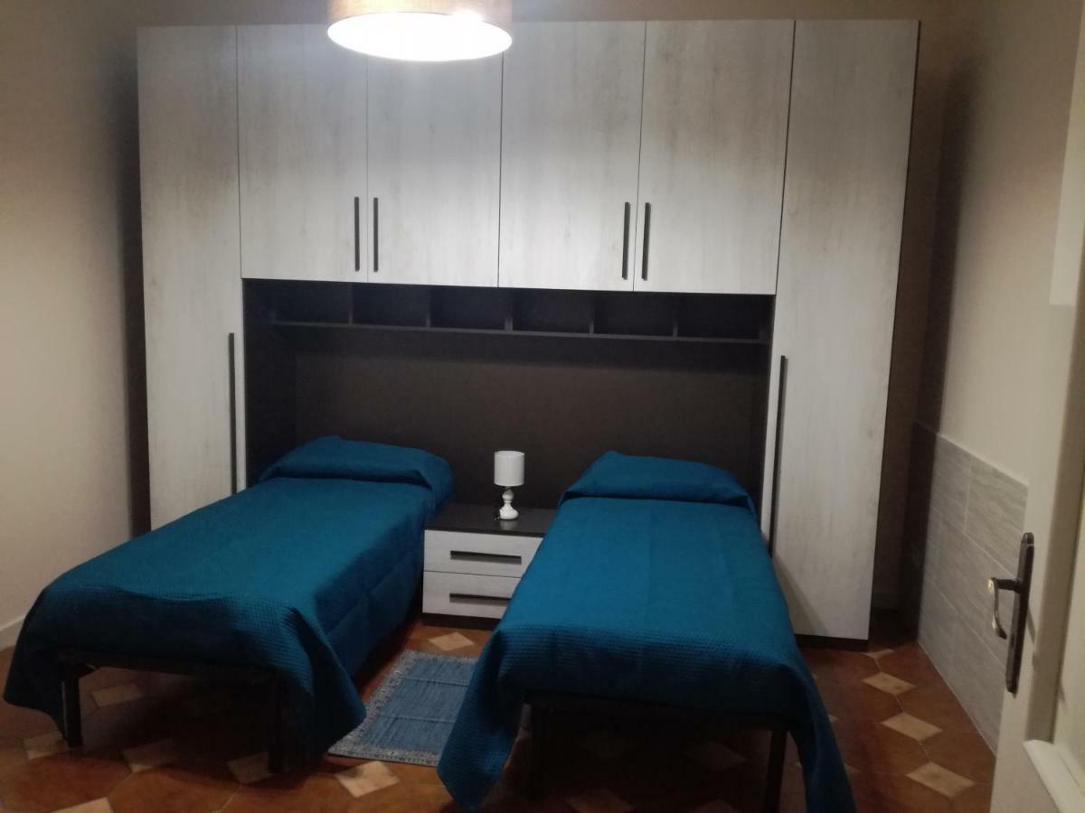 Casa Vacanza Petrulli Zafferana Etnea Luaran gambar